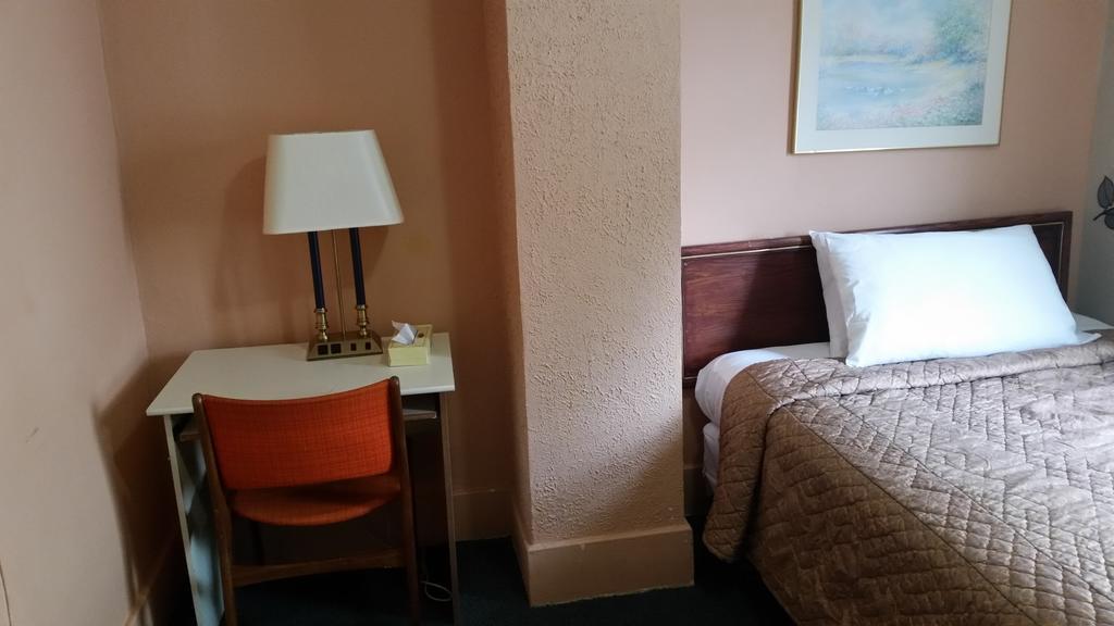 A Voyageur'S Guest House 渥太華 客房 照片